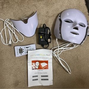 LED face mask